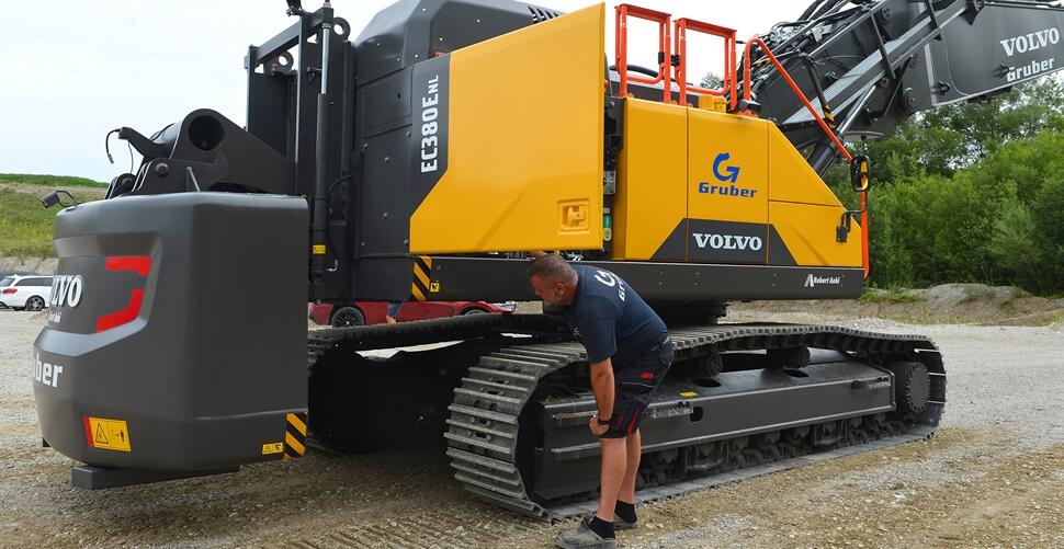 Volvo EC380E Hybrid - Long Boom