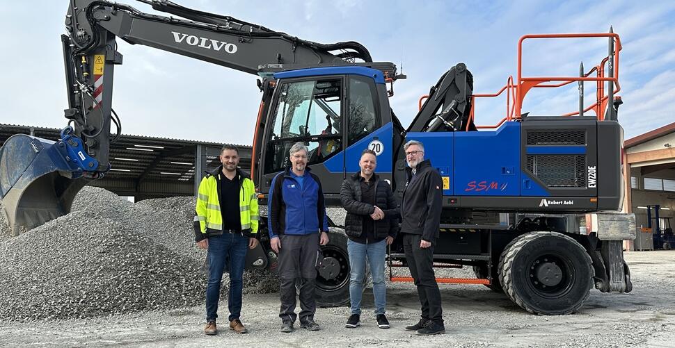 unique Volvo machine helps students learn the future of construction