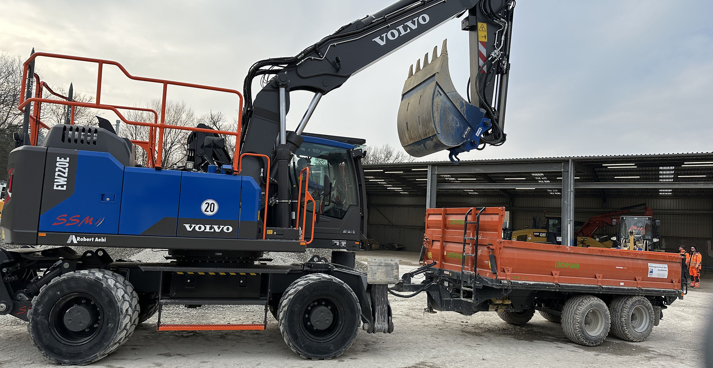 unique Volvo machine helps students learn the future of construction