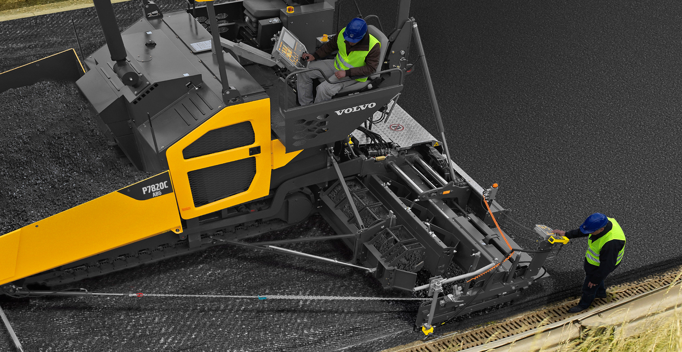 volvo-tracked-paver-p7820c-p8820c