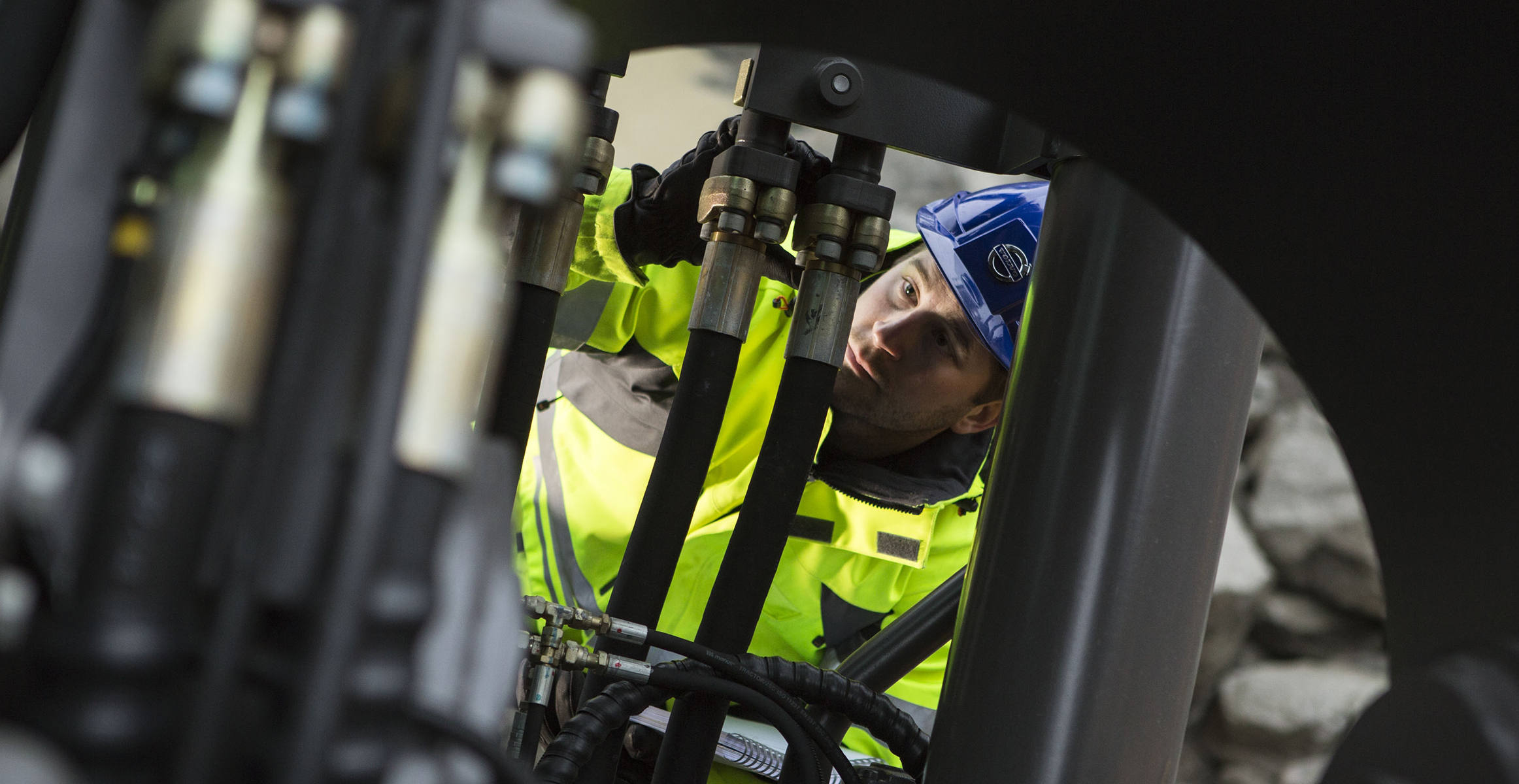 Carry out daily maintenance inspections